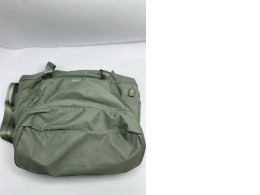 Large green shoulder bag 