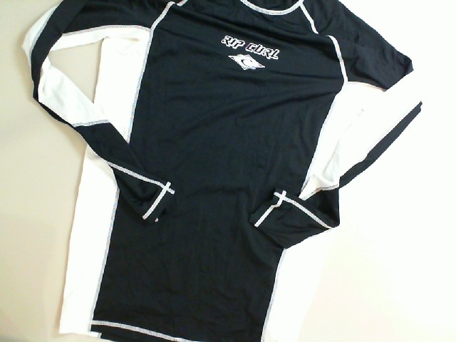 Sports sweatshirt with long sleeves Sports sweatshirt with long sleeves