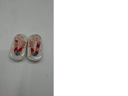 Set of 2 Glass Chopstick Rest