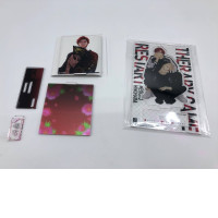 Set of 2 acrilyc stands