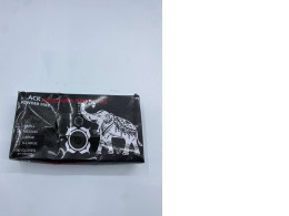 Set of black gloves Set of black gloves