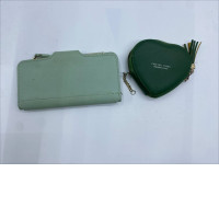 Set of 2 green wallets Set of 2 green wallets