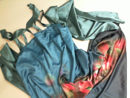 Silk dress green with red flowers