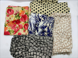 Set of 5 Table cloth with pattern