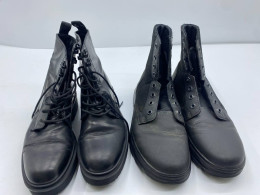 Set of 2 Black boots