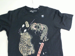 Black T-shirt with dragon