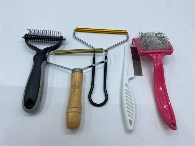 Set of 5 Cat hair removal comb Set of 5 Cat hair removal comb