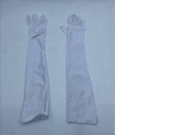 White women's gloves