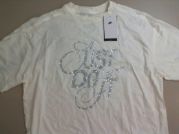 White T-shirt with stone White T-shirt with stone