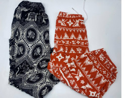 Set of 2 Black and brown trousers