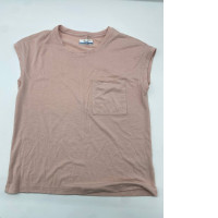 Round neck sleeveless t-shirt