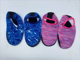 Set of 2 Diving shoes, exercise shoes 