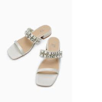 Women's shoes Eliza Infinite Low Heels Off-White