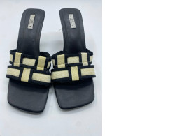  NYN Black high heels