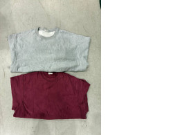 Set of 2 Red and grey short sleeve round neck shirt Set of 2 Red and grey short sleeve round neck shirt