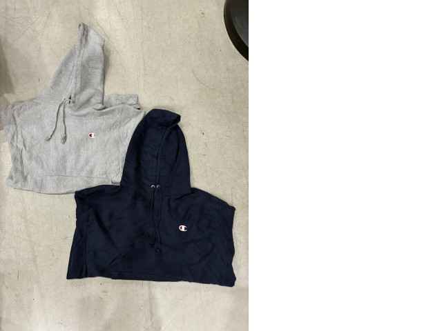 Set of 2 CHAMPION Long sleeve hoodie Set of 2 CHAMPION Long sleeve hoodie