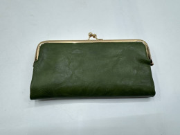 Women's handbag in olive green