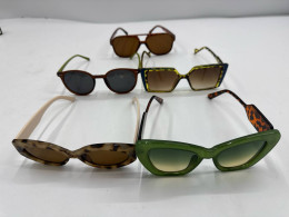Set of 5 Women's fashion sunglasses, leopard pattern