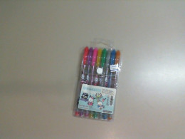 Set of 8 multi-colored pens