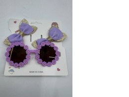Set of 2 Children's hair clips and glasses