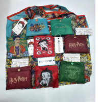 Set of  8  Foldable tote bag with pattern 