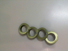 Metal decoration, 4 rings connected
