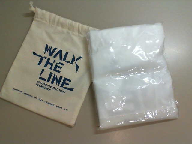 Raincoat gift bag from the concert, Walk the Line Bangkok Raincoat gift bag from the concert, Walk the Line Bangkok
