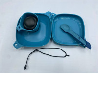 Blue pocket dishes Blue pocket dishes