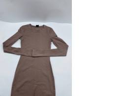 Brown girl's dress Brown girl's dress