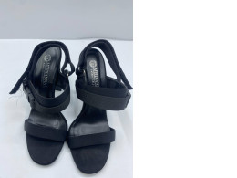 Black women's shoes Black women's shoes