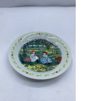 Glass, plate, Japanese, white Glass, plate, Japanese, white