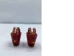 Set of 2 Glass chopstick rest, red shoe shape