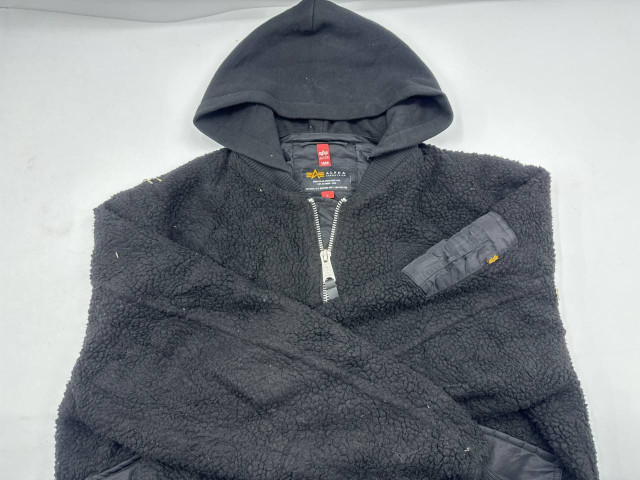 ALPHA INDUSTRIES Black long sleeve fleece zip up sweatshirt ALPHA INDUSTRIES Black long sleeve fleece zip up sweatshirt