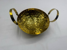 Brass pan with two flat handles