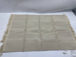 Beige footmat
