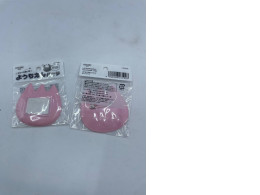 Set of 2 japanese badges Set of 2 japanese badges