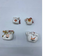 Set of 4 Animal-shaped bells for the front door