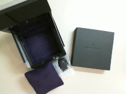 Empty box with key Alessio Boschi