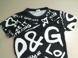 Black and white t-shirt