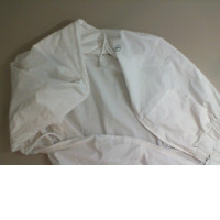 White sleeveless zip up jacket