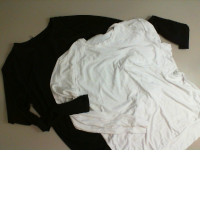 Set of 2 long sleeve sweaters, white and black