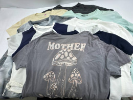 Set of 8 Women's short-sleeved round neck T-shirt Set of 8 Women's short-sleeved round neck T-shirt