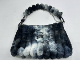 Women's shoulder bags