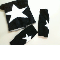 Black hat with a star + gloves