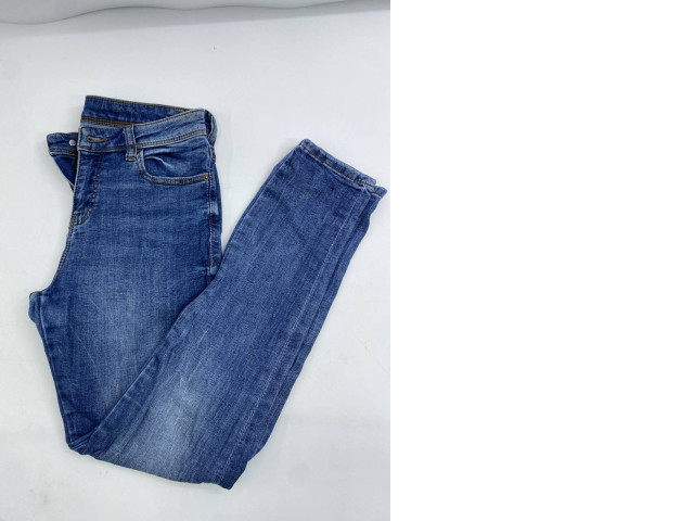 Blue long jeans Blue long jeans