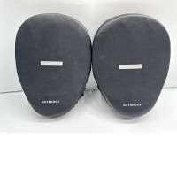Set of 2 OUTSHOCK black punching bag