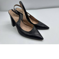 Women's black pointed high heels