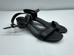 Women's open toe shoes