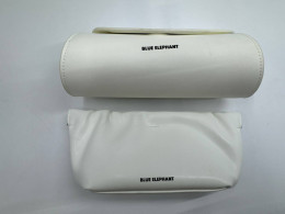 Set of 2 Empty white eyeglass case
