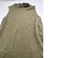 Women's round neck sleeveless shirt Women's round neck sleeveless shirt